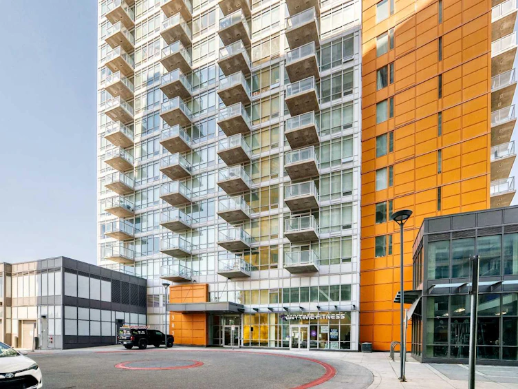 1403-3830 Brentwood Road NW, Calgary, AB, T2L 2J9