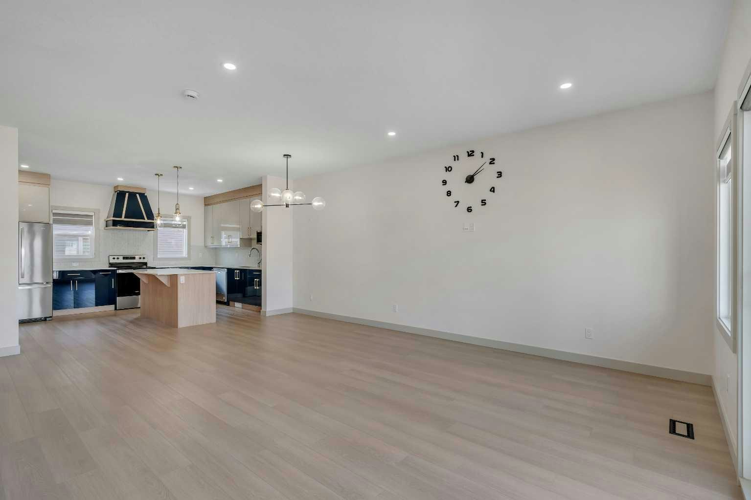 414 Corner Meadows Square NE, Calgary, AB, T3N 2N1 - 6