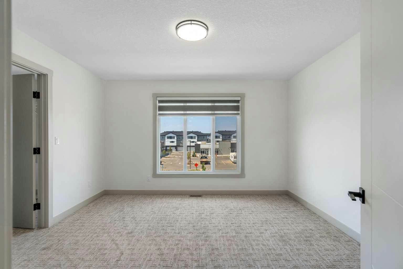 414 Corner Meadows Square NE, Calgary, AB, T3N 2N1 - 13