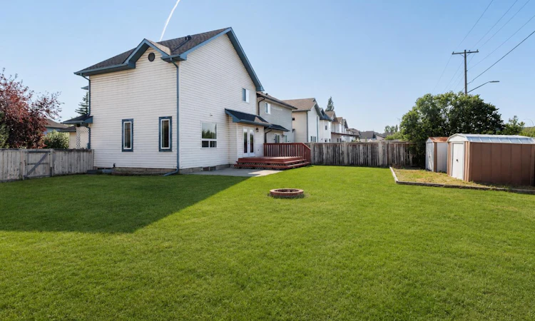 139 Bridlewood Circle SW