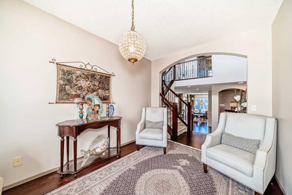 40 Cougar Ridge Heights SW, Calgary, AB, T3H 4X5 - 26