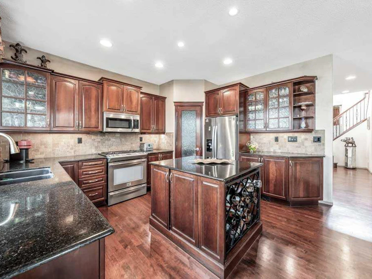 40 Cougar Ridge Heights SW, Calgary, AB, T3H 4X5 - 19
