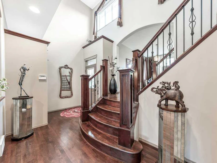 40 Cougar Ridge Heights SW, Calgary, AB, T3H 4X5 - 8