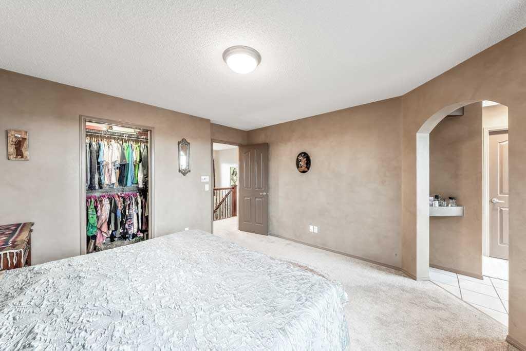 40 Cougar Ridge Heights SW, Calgary, AB, T3H 4X5 - 33