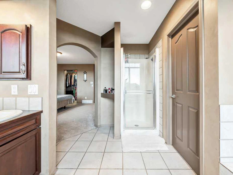 40 Cougar Ridge Heights SW, Calgary, AB, T3H 4X5 - 36