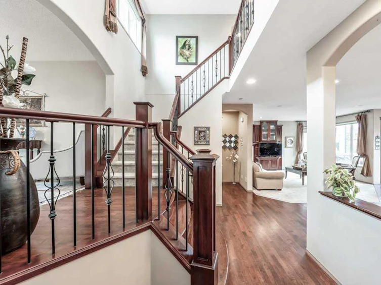 40 Cougar Ridge Heights SW, Calgary, AB, T3H 4X5 - 7