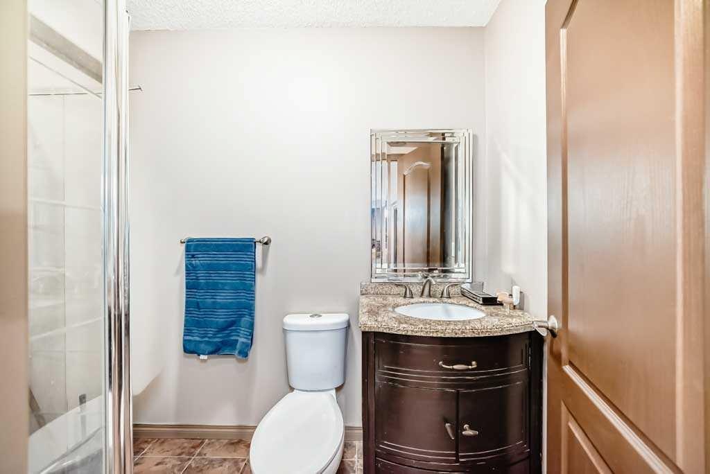 40 Cougar Ridge Heights SW, Calgary, AB, T3H 4X5 - 45