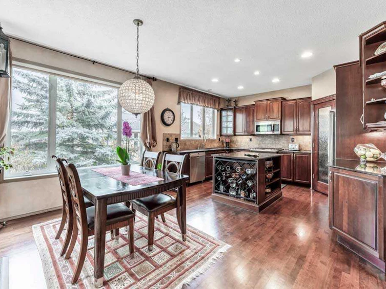 40 Cougar Ridge Heights SW, Calgary, AB, T3H 4X5 - 16