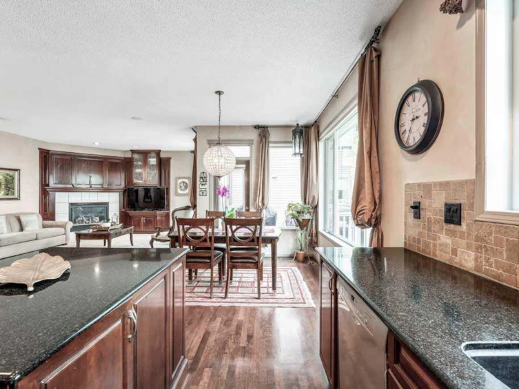 40 Cougar Ridge Heights SW, Calgary, AB, T3H 4X5 - 20