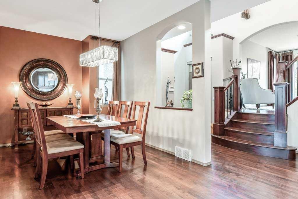 40 Cougar Ridge Heights SW, Calgary, AB, T3H 4X5 - 13