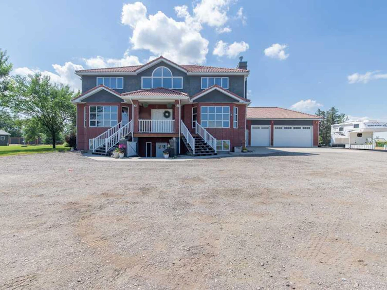 5-94046 Highway 843, Lethbridge, AB, T1J 5R3 - 2
