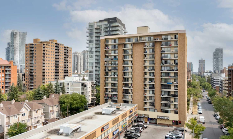 308-1330 15 Avenue SW