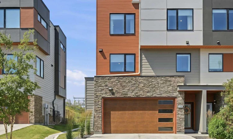 108 Na'a Heights SW