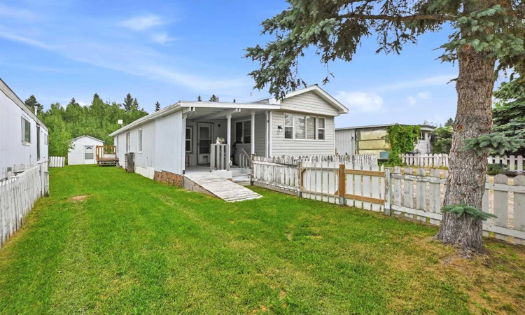 #9-5235 50 Street
