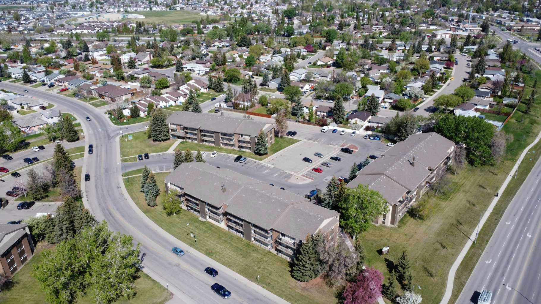 212-401 Columbia Boulevard W, Lethbridge, AB, T1K 5R8