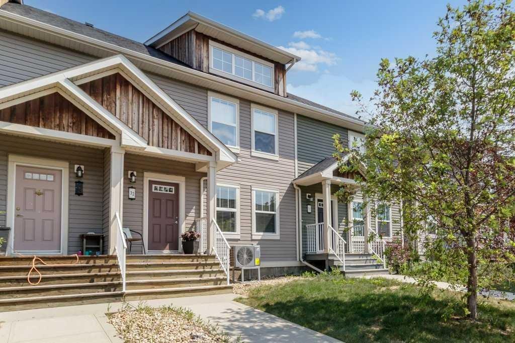 32 Reid Court, Sylvan Lake, AB, T4S 0L9