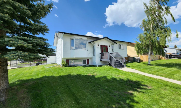 11530 Manning Crescent