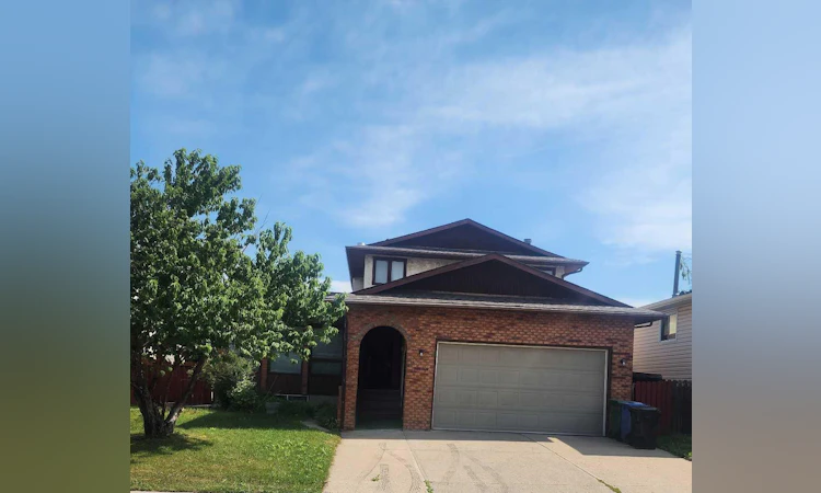 39 Whiteram Close NE