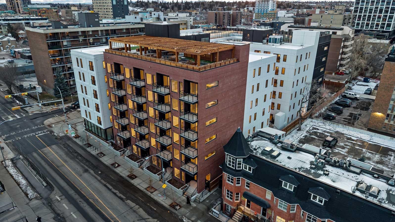 221-310 15 Avenue SW, Calgary, AB, T2R 1S9