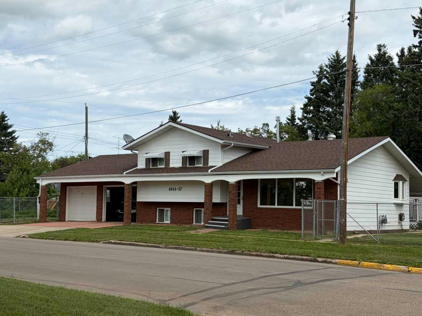 4844 57 Avenue, High Prairie, AB, T0G 1E0