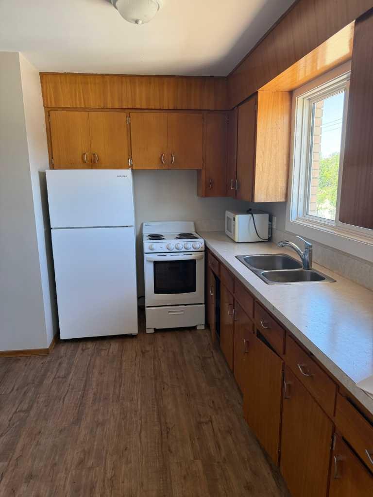 12-4731 50 Avenue, Taber, AB, T1G 1H1 - 2