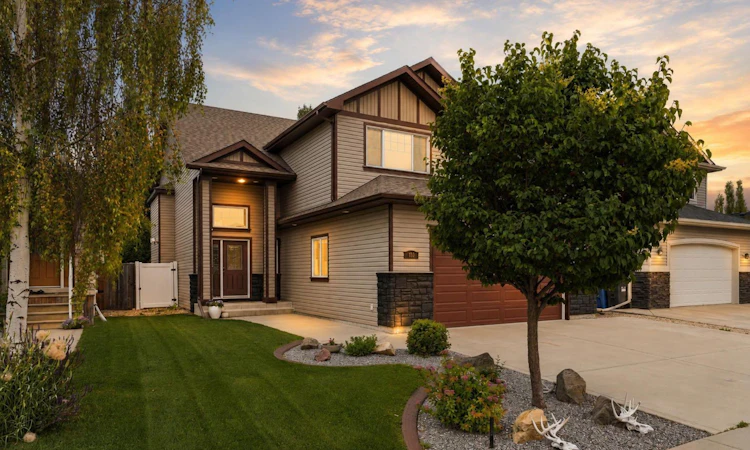 100 Vincent Close