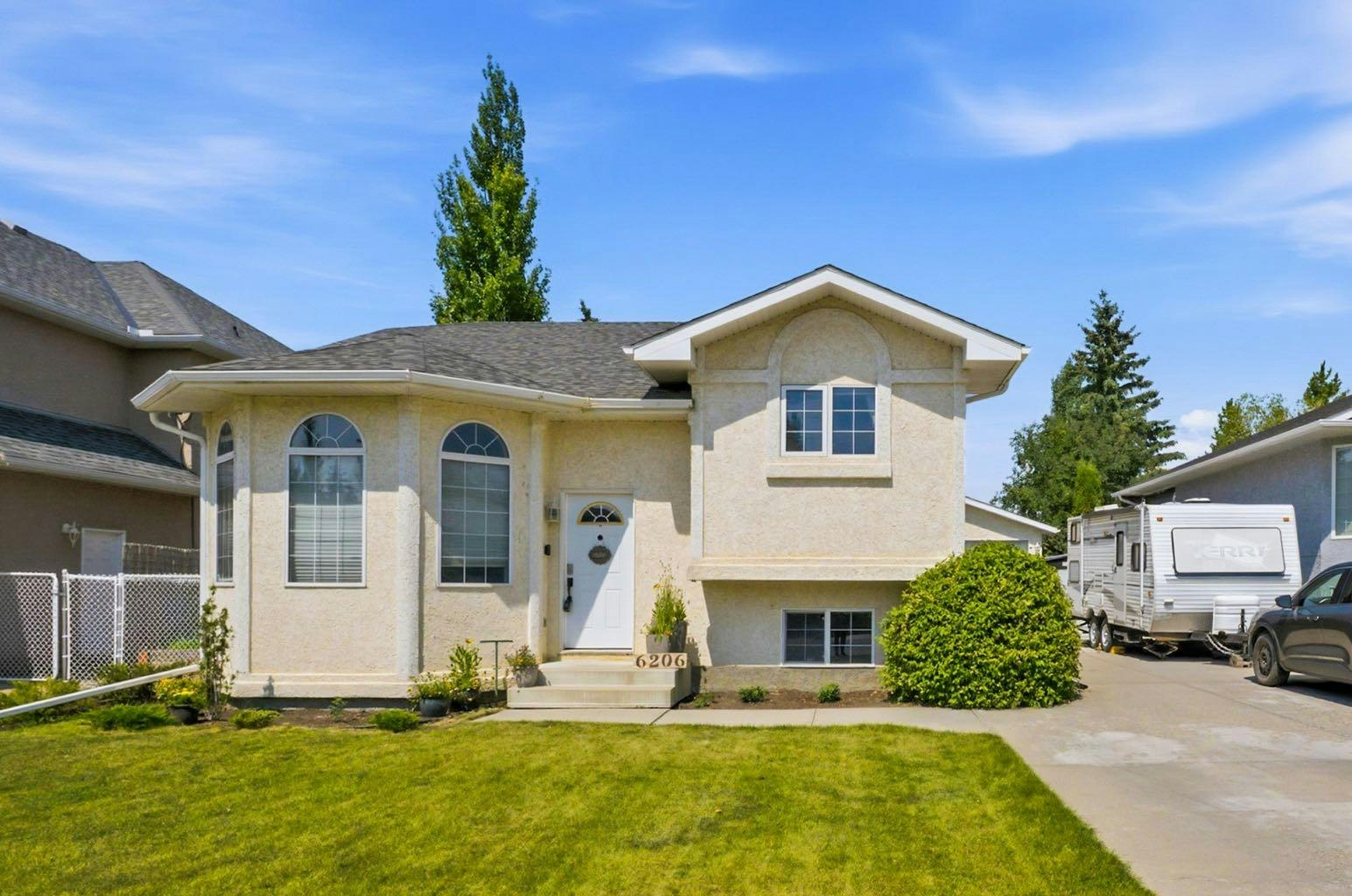 6206 Davis Place, Olds, AB, T4H 1V8