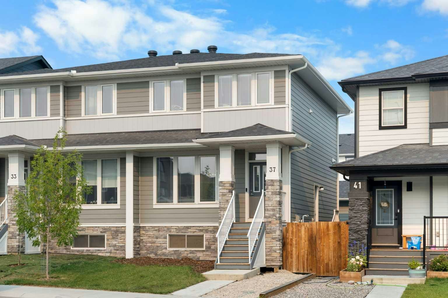 37 Verity Manor SW, Calgary, AB, T2Y 0T2