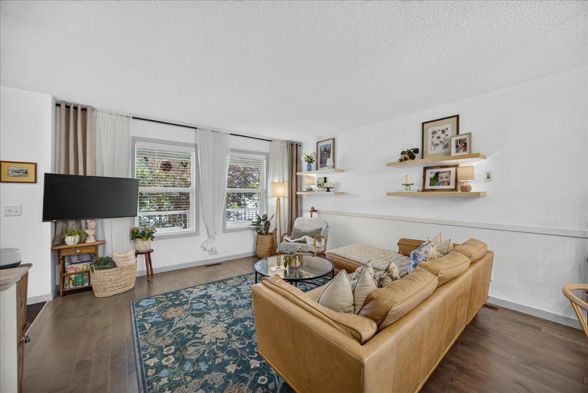 146 Sunset Road, Cochrane, AB, T4C 0Z9 - 36