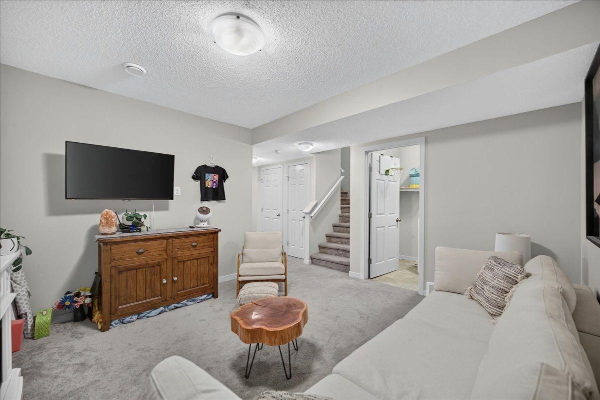 146 Sunset Road, Cochrane, AB, T4C 0Z9 - 21