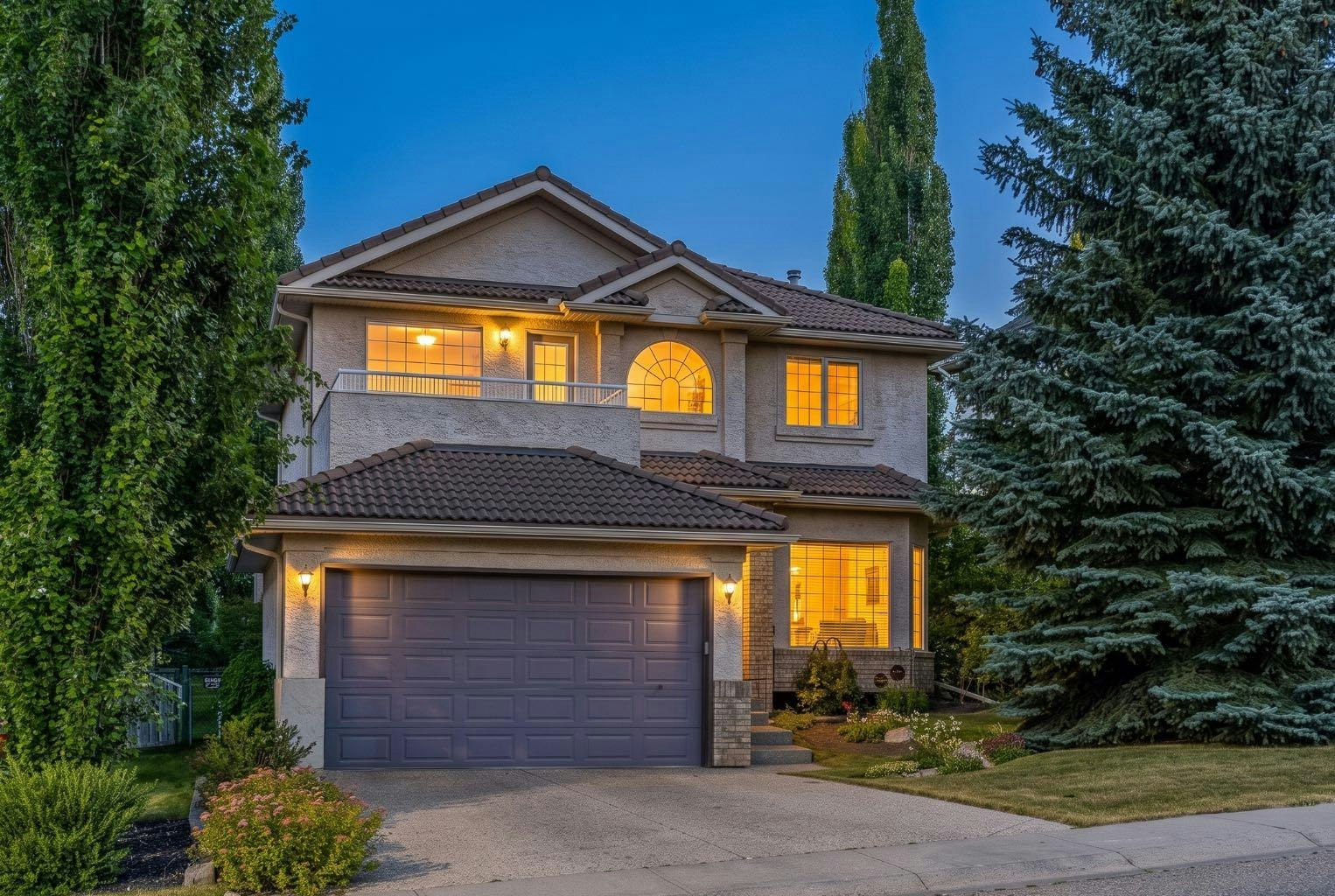 30 Gleneagles View, Cochrane, AB, T4C 1N9