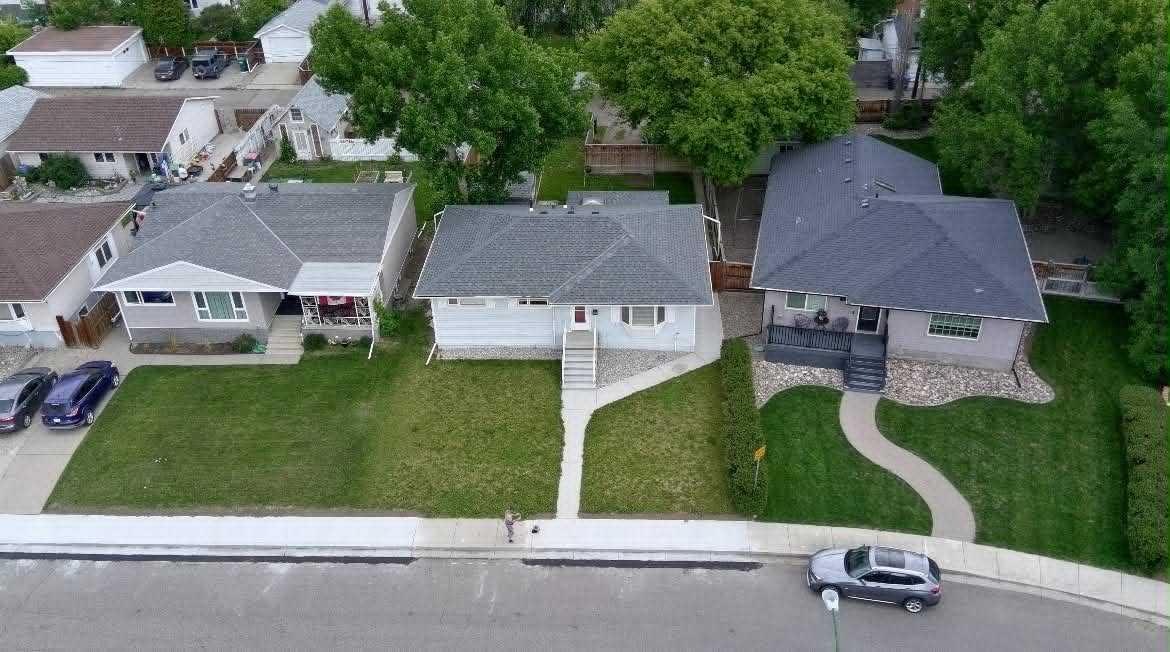 2129 9a Avenue S, Lethbridge, AB, T1J 1X9