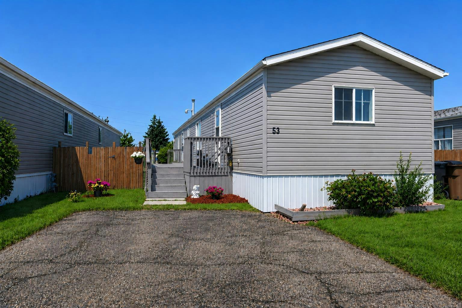 53 Maple Drive W, Brooks, AB, T1R 1J2