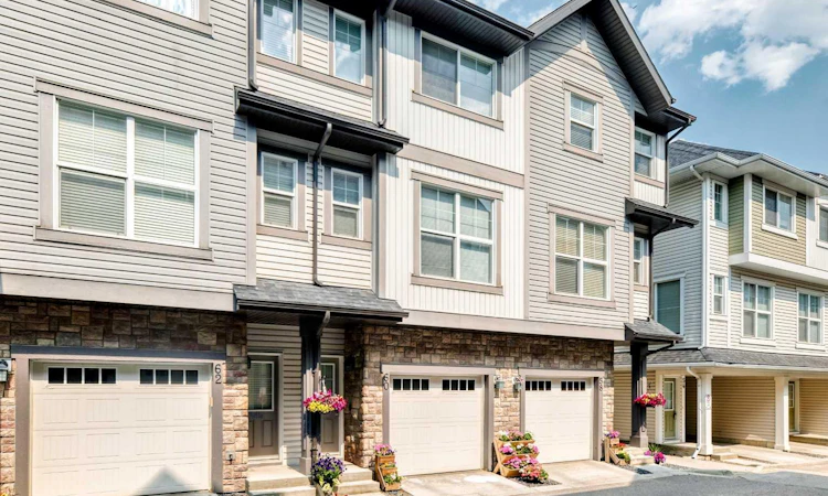 60 New Brighton Point SE