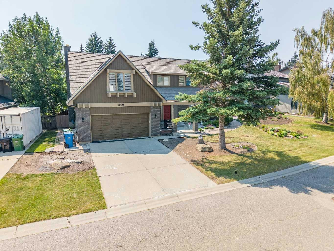 240 Canterville Drive SW, Calgary, AB, T2W 3X2