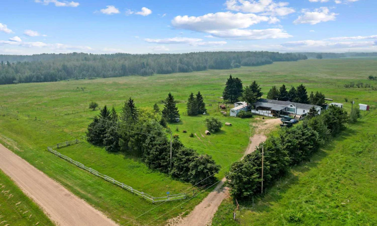 573042 Range Road 102