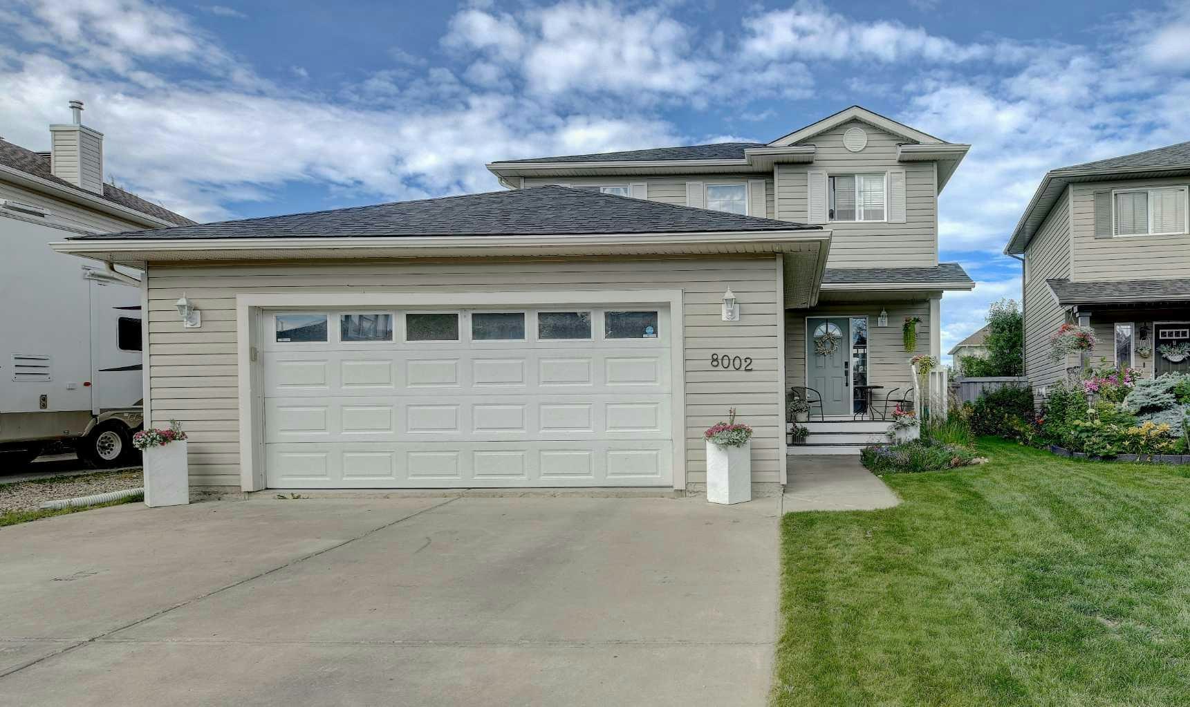 8002 114 Street, Grande Prairie, AB, T8W 2T8