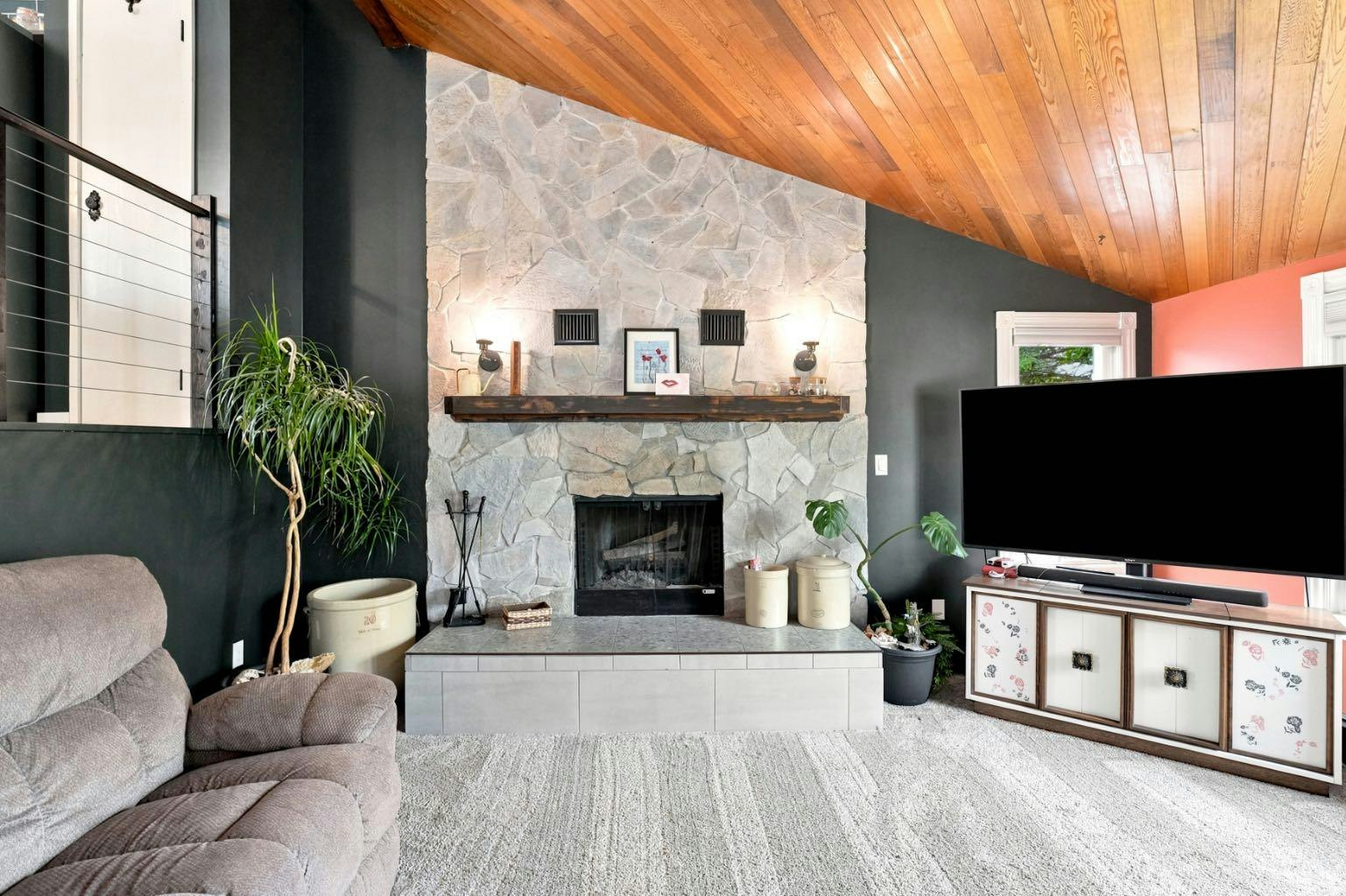 218 8 Avenue NE, Sundre, AB, T0M 1X0