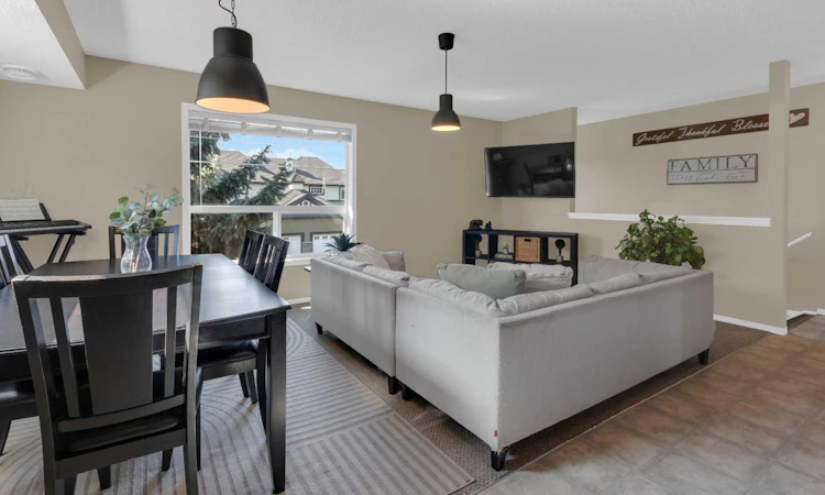 411-140 Sagewood Boulevard SW
