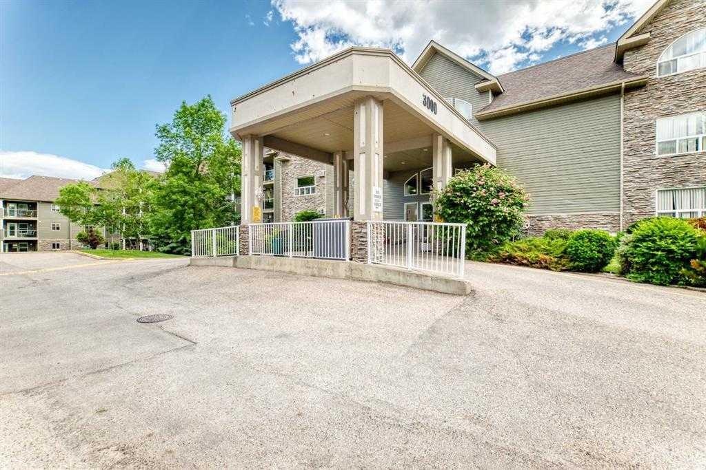 3120-3000 Millrise Point SW, Calgary, AB, T2W 3W4