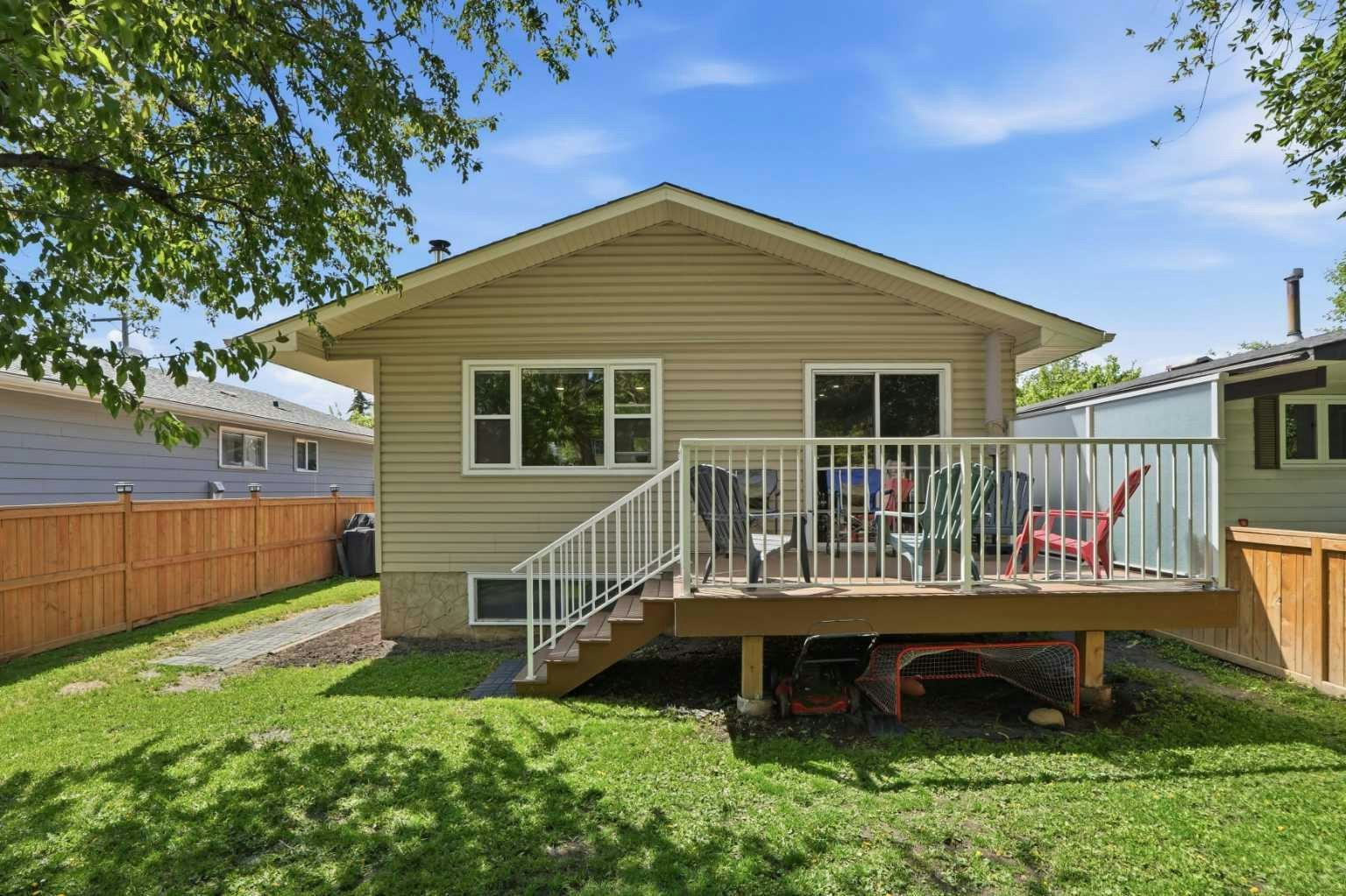 3056 32a Street SE, Calgary, AB, T2B 0T3