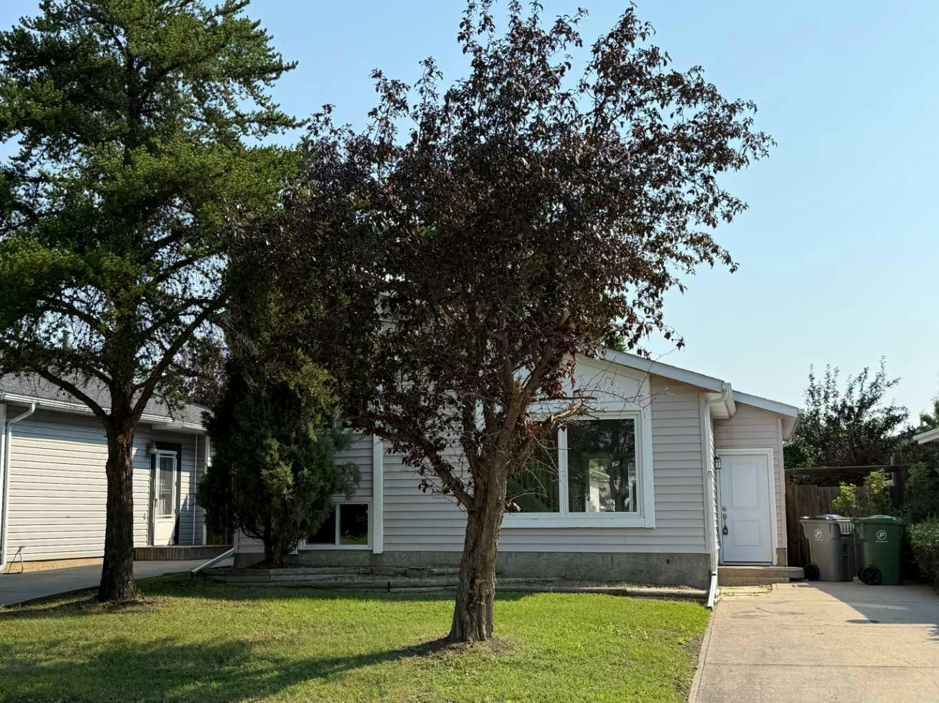 2725 57b Avenue, Lloydminster City West, AB, T9V 2N1