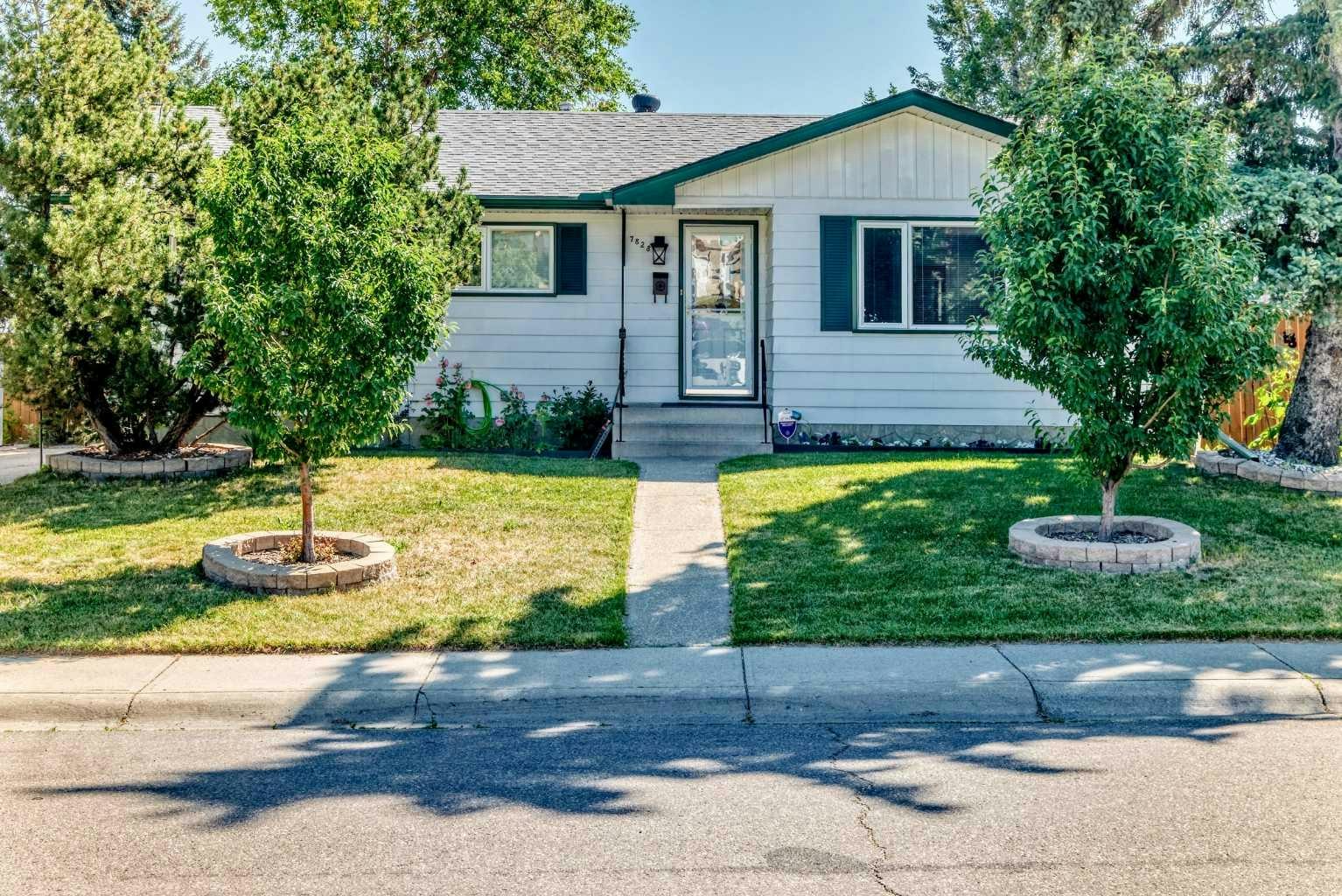 7828 10 Street NW, Calgary, AB, T2K 1H6