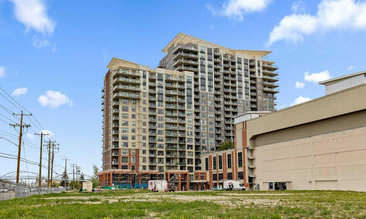 903-8710 Horton Road SW