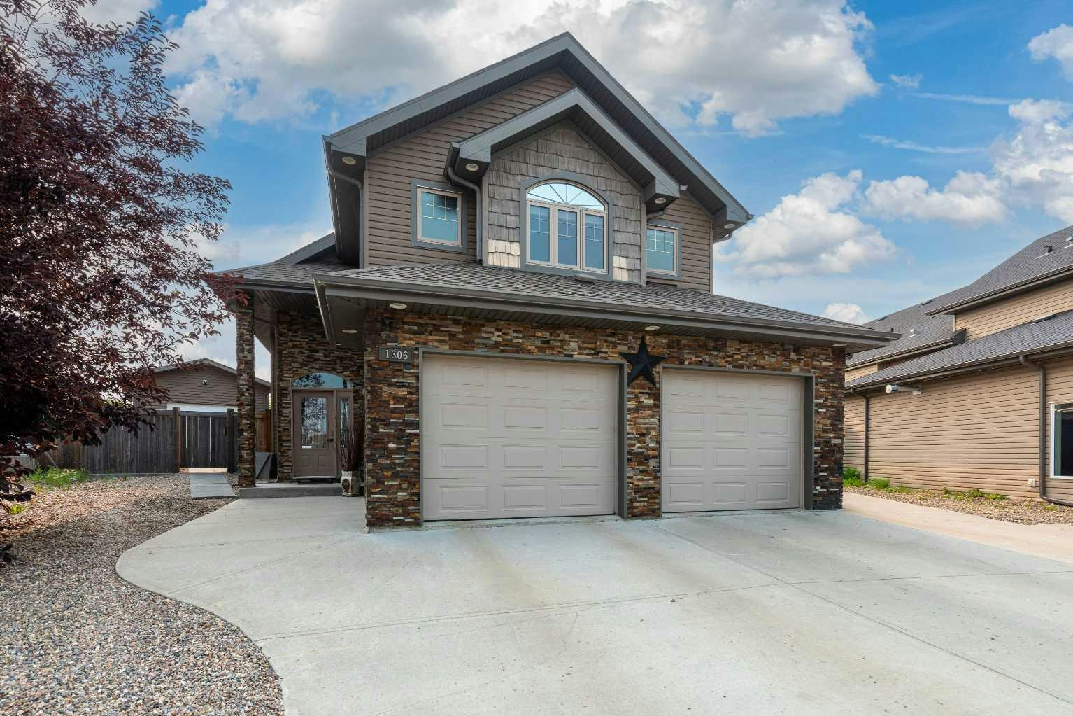 1306 52c Avenue, Lloydminster City West, AB, T9V 3L4
