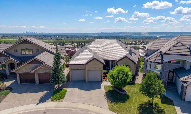 87 Royal Ridge Terrace NW