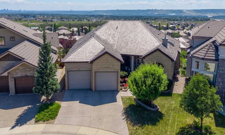 87 Royal Ridge Terrace NW