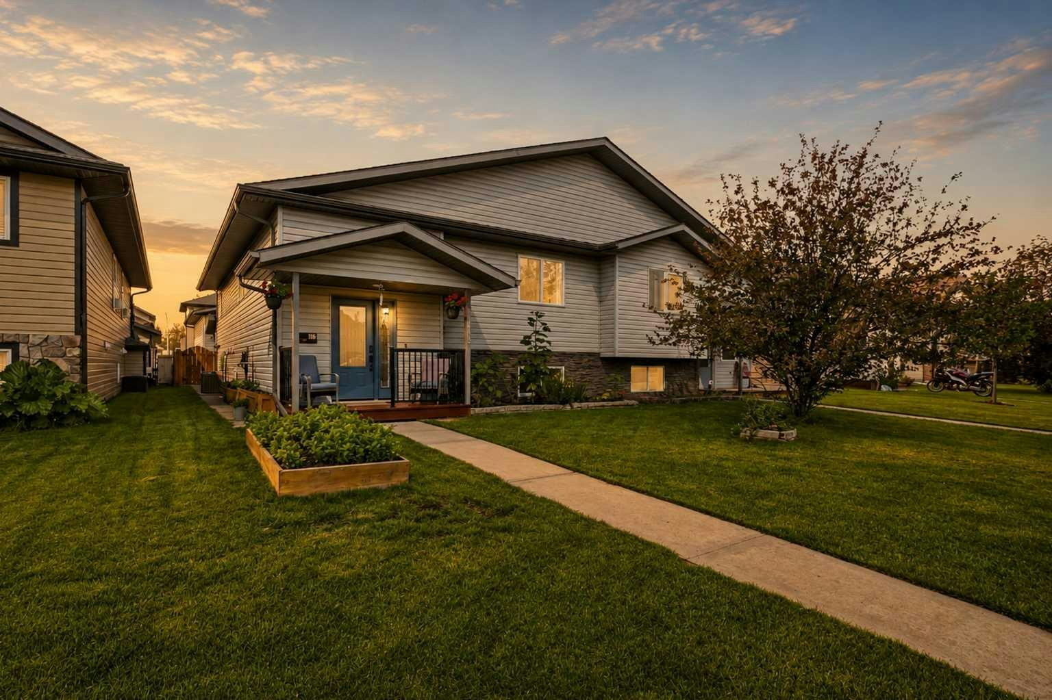 118 Oak Drive, Red Deer, AB, T4P 0C8