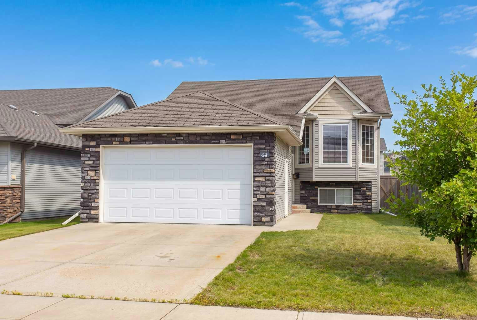64 Camille Gate, Blackfalds, AB, T4M 0B9