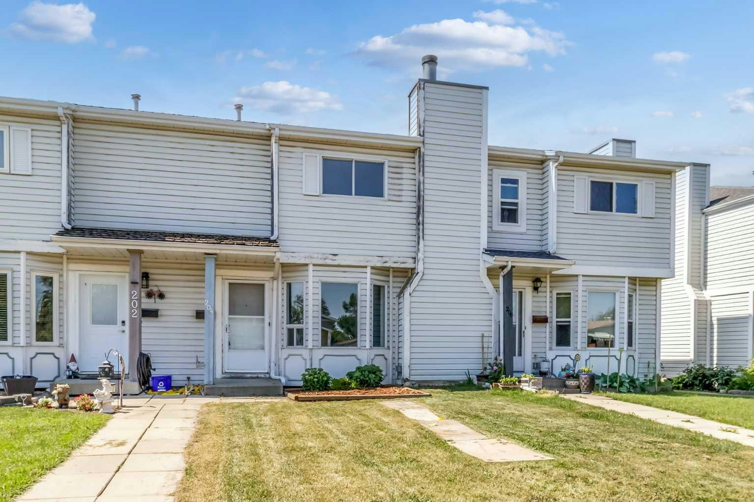 204 Northey Avenue, Red Deer, AB, T4E 1Z5